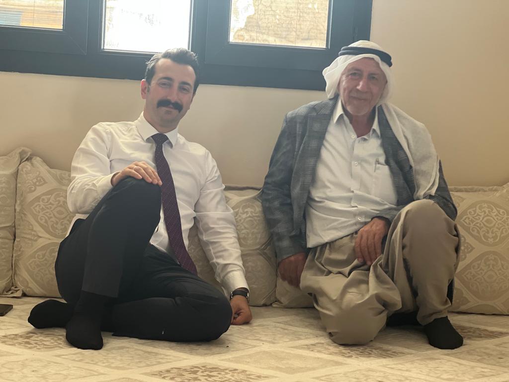 Kaymakamımız Sayın Muhammed Fatih Günlü Kanaat Önderi Hadi Gülçer'i Yarımkaş Mahallesinde Ziyaret Etti